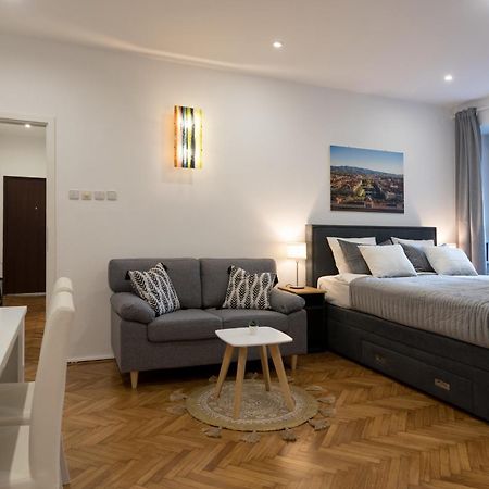 Like Home Zagreb Apartment Exterior photo